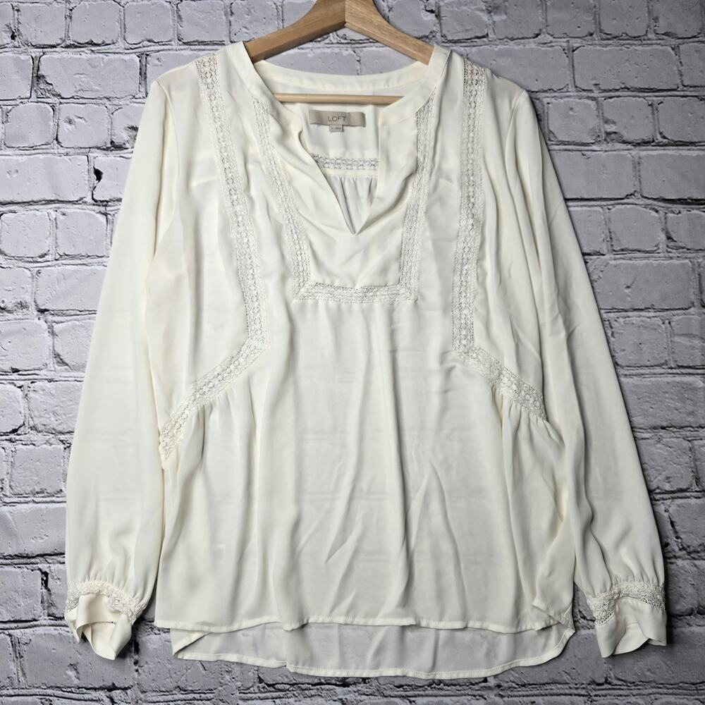 Loft Eyelet Crochet Lace Detail‎ Lightweight Cream V-Neck Long Sleeve Blouse Med